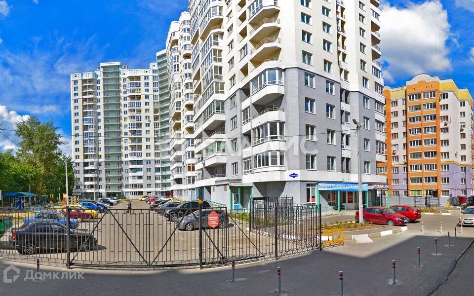 Продаётся 1-комнатная квартира, 52.2 м²