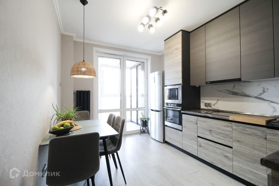Продаётся 3-комнатная квартира, 91.7 м²