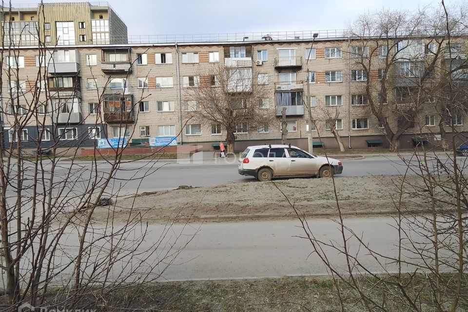 Продаётся комната в 1-комн. квартире, 13.1 м²