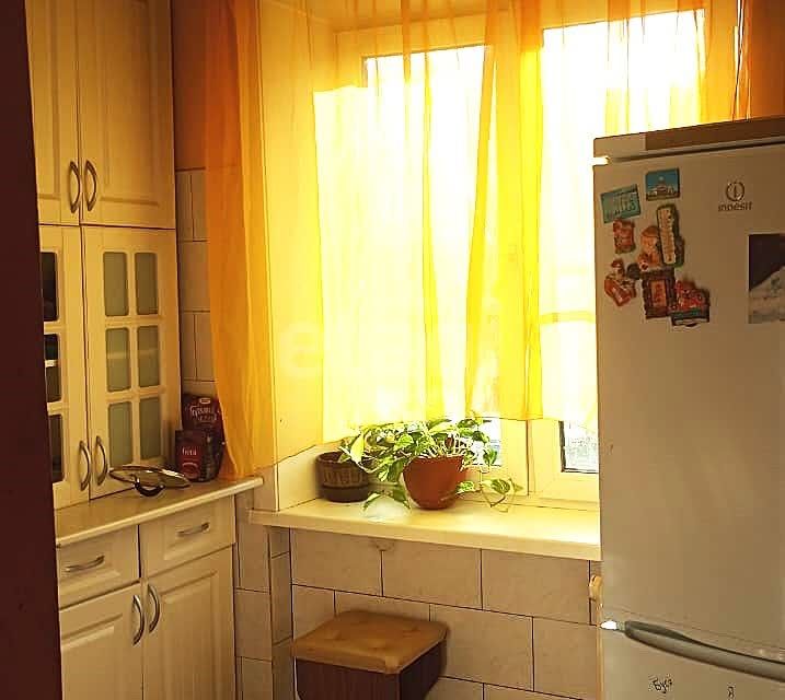Продаётся 3-комнатная квартира, 57.3 м²