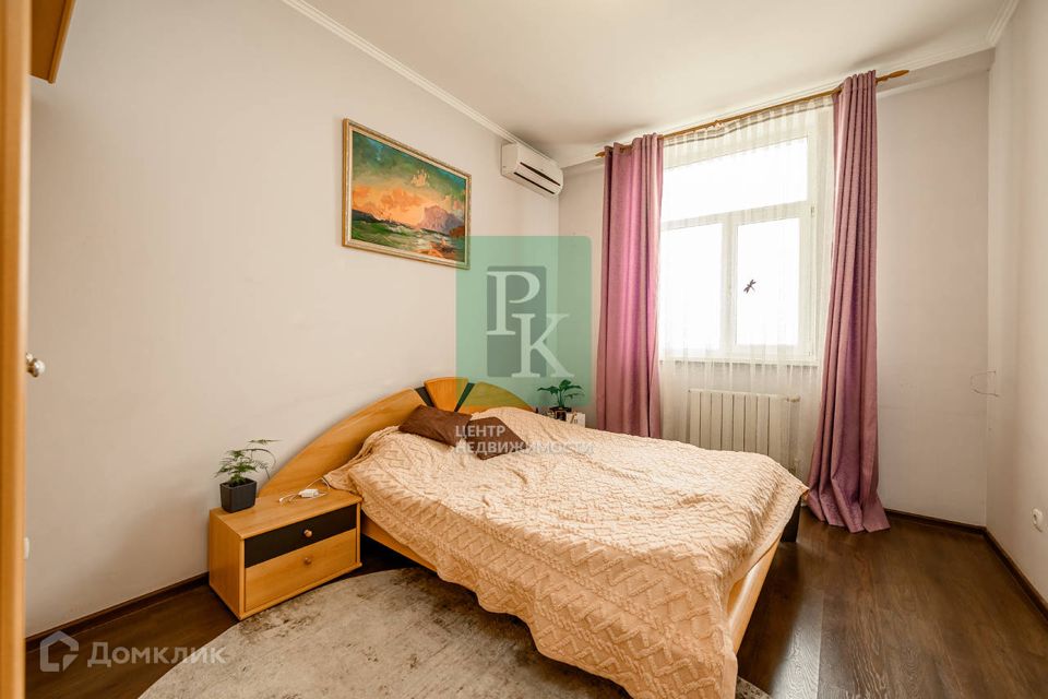 Продаётся 2-комнатная квартира, 70.9 м²