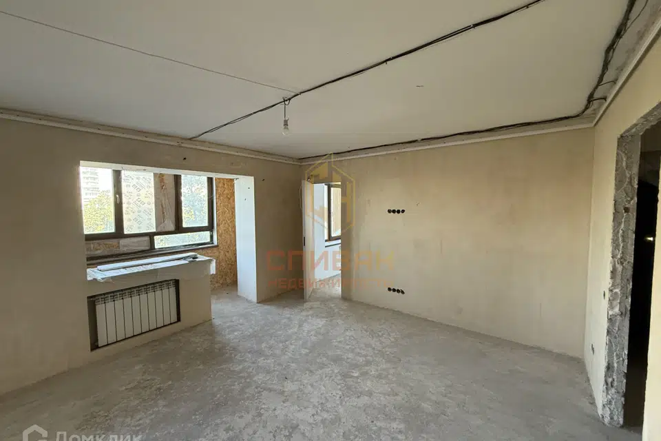 Продаётся 4-комнатная квартира, 83.9 м²
