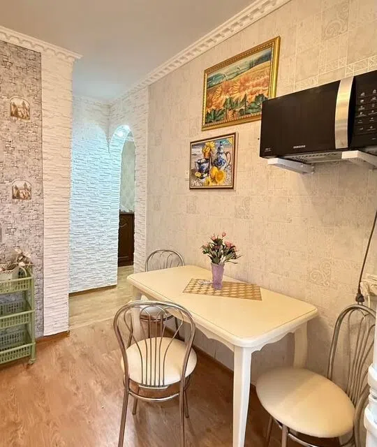 Продаётся 3-комнатная квартира, 63 м²