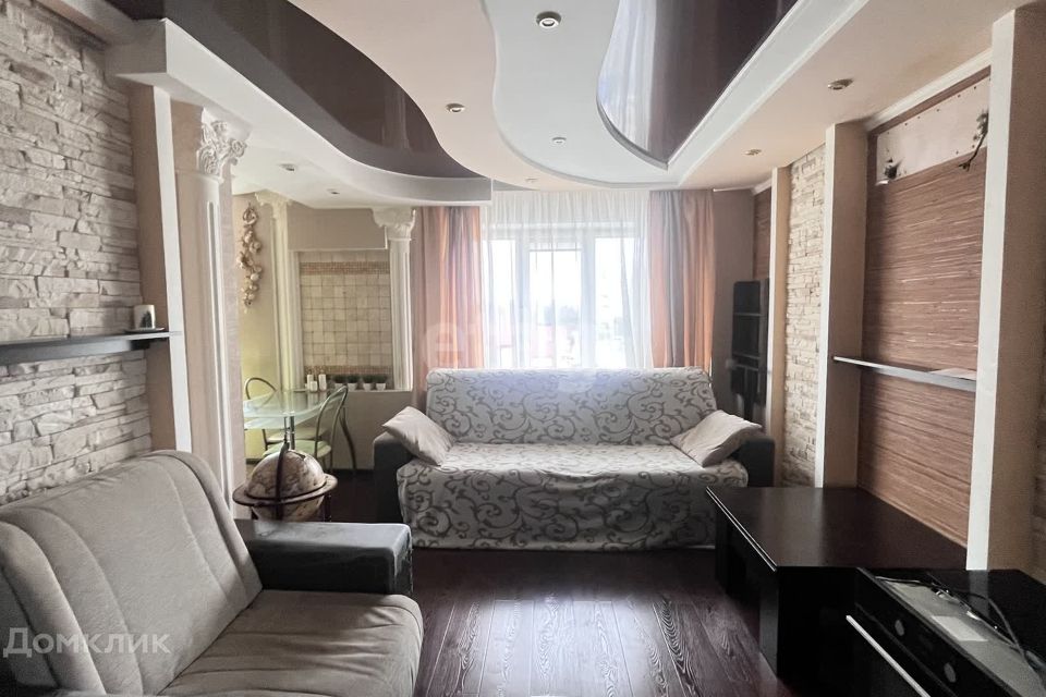 Продаётся 4-комнатная квартира, 68.4 м²