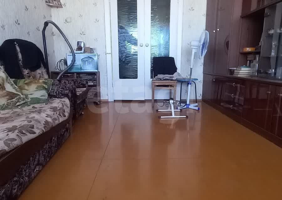 Продаётся комната в 2-комн. квартире, 66.1 м²