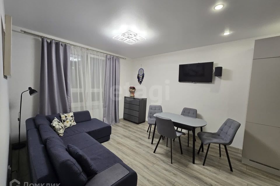 Продаётся 1-комнатная квартира, 43.8 м²