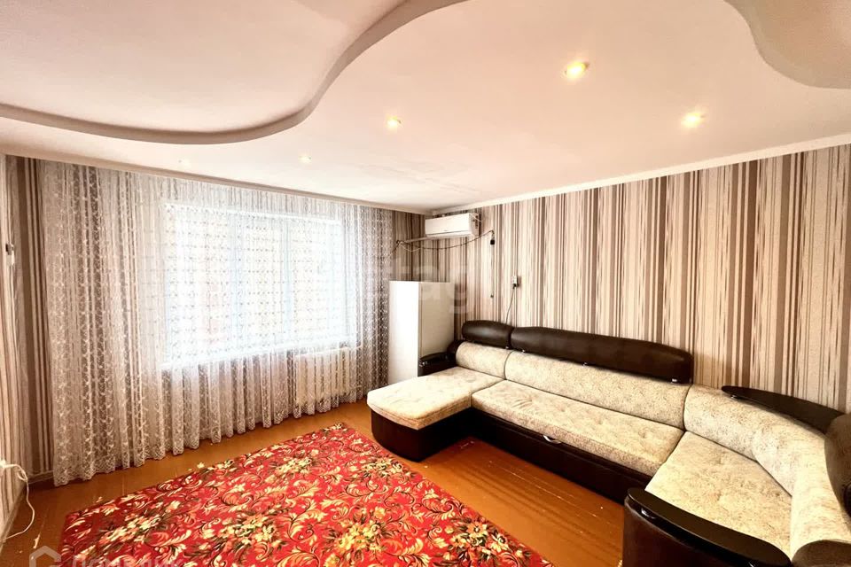 Продаётся 3-комнатная квартира, 56.5 м²