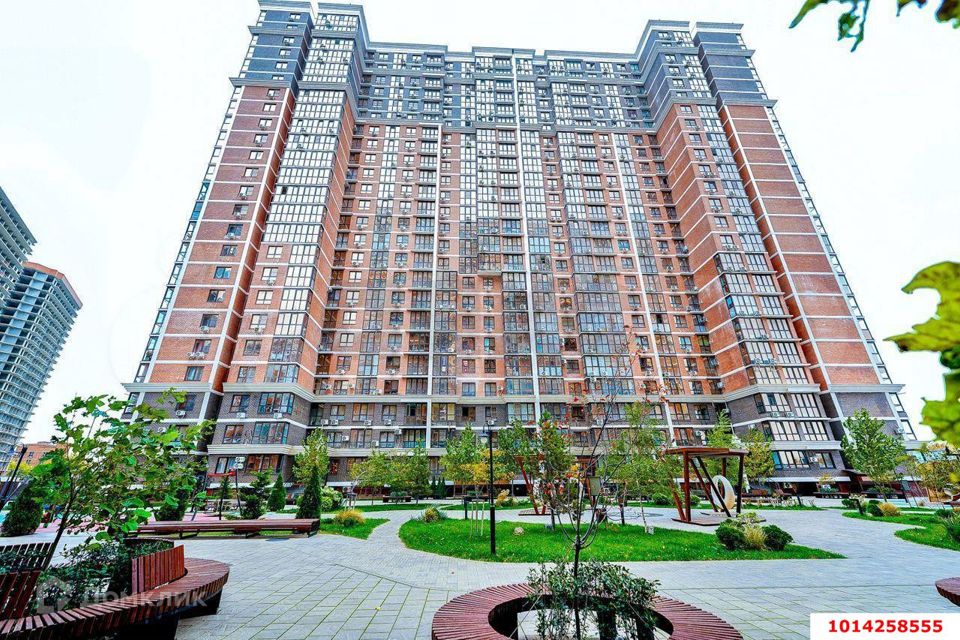Продаётся 1-комнатная квартира, 49.5 м²