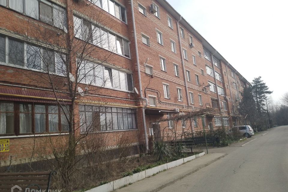 Продаётся 4-комнатная квартира, 80 м²