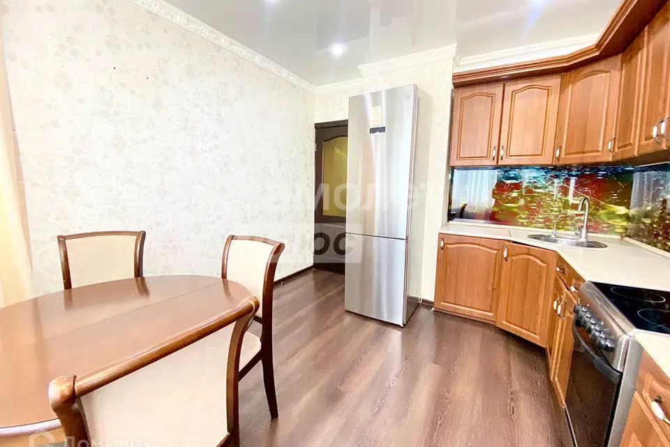 Продаётся 2-комнатная квартира, 56 м²