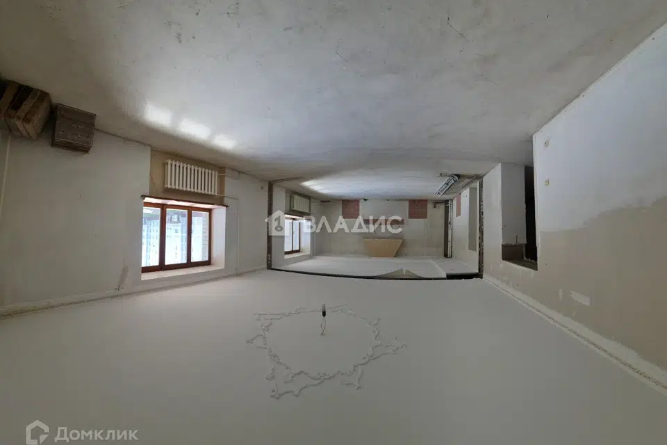 Продаётся 3-комнатная квартира, 124 м²