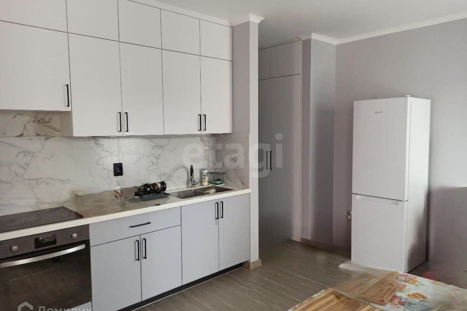 Продаётся 3-комнатная квартира, 77 м²