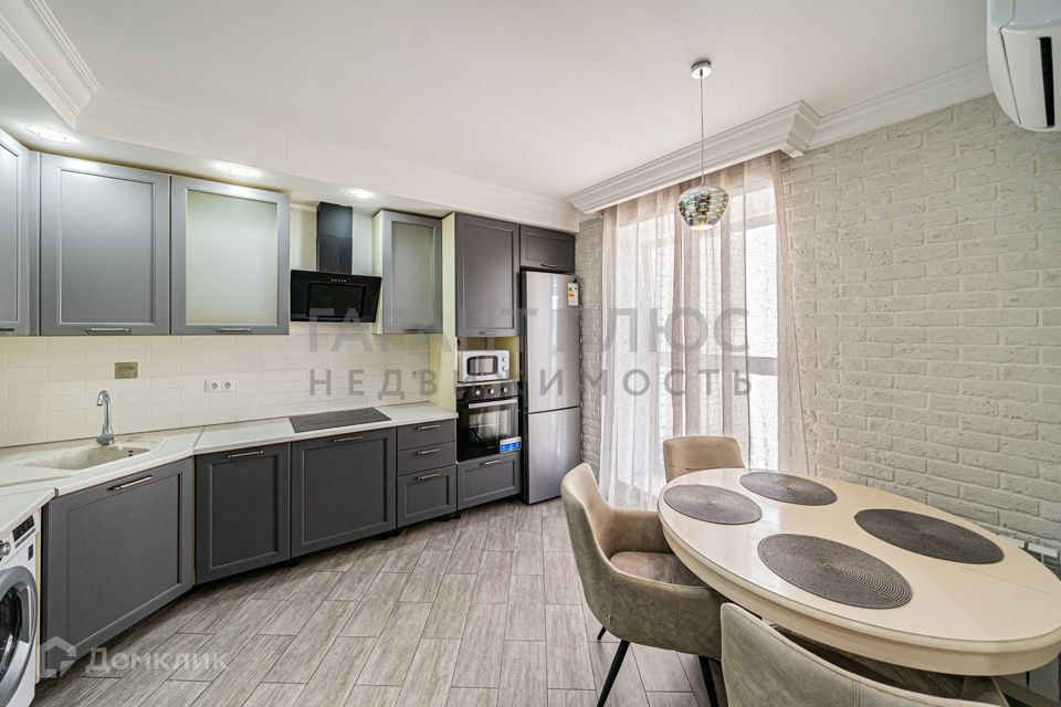 Продаётся 2-комнатная квартира, 73 м²