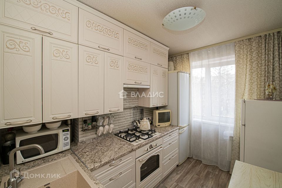Продаётся 2-комнатная квартира, 42.8 м²