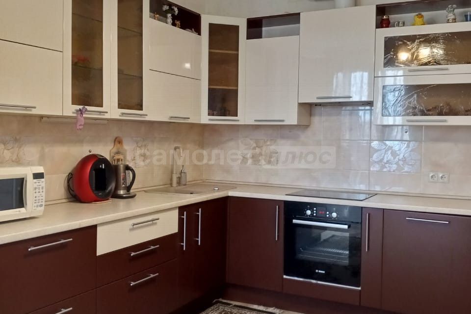 Сдаётся 1-комнатная квартира, 53.7 м²