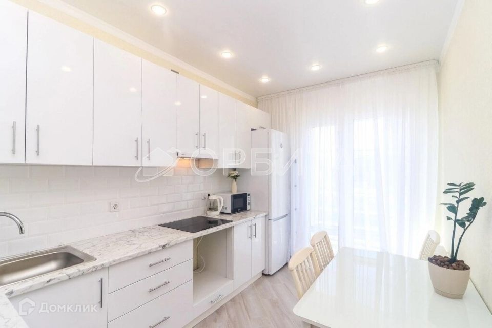 Продаётся 1-комнатная квартира, 41.7 м²