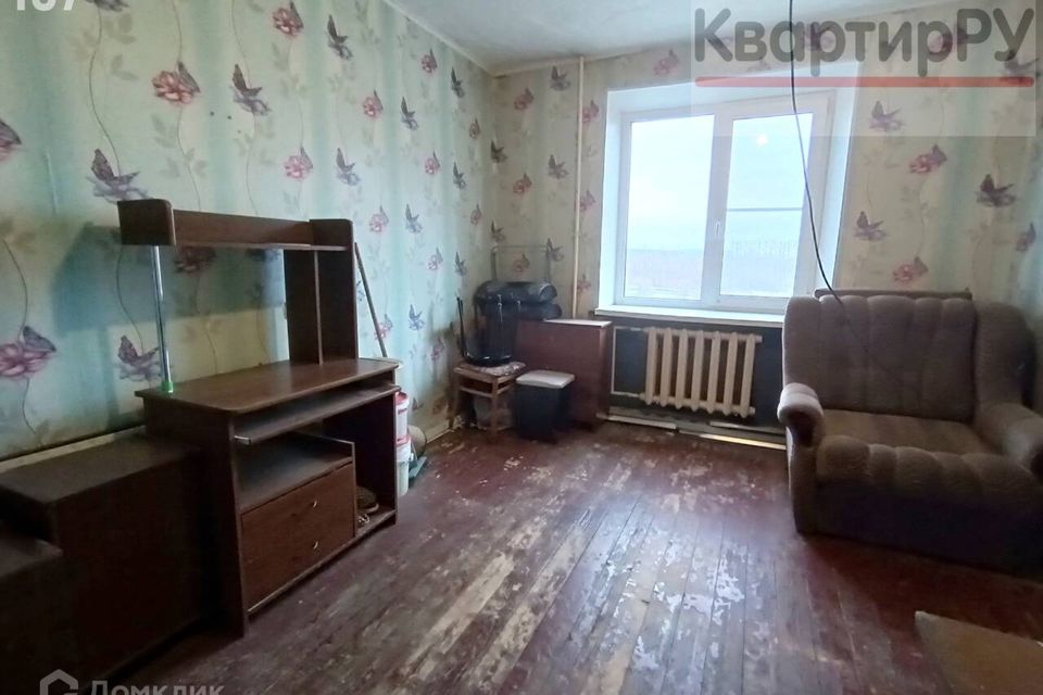 Продаётся комната в 7-комн. квартире, 12.9 м²