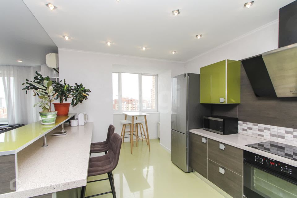 Продаётся 2-комнатная квартира, 76.1 м²