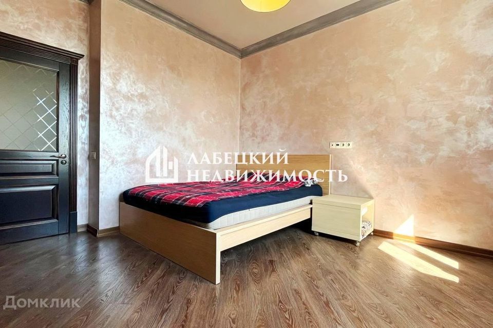 Продаётся 2-комнатная квартира, 77.8 м²