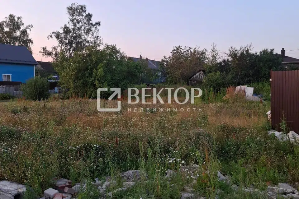 Продаётся участок, 4.3 сот., Садовый