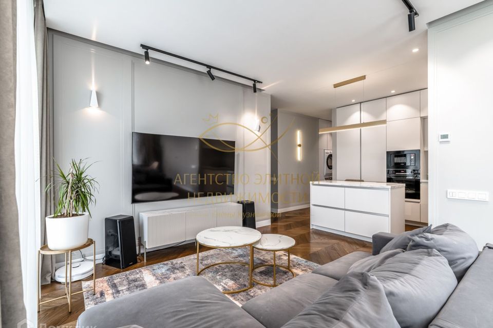 Продаётся 4-комнатная квартира, 91.1 м²