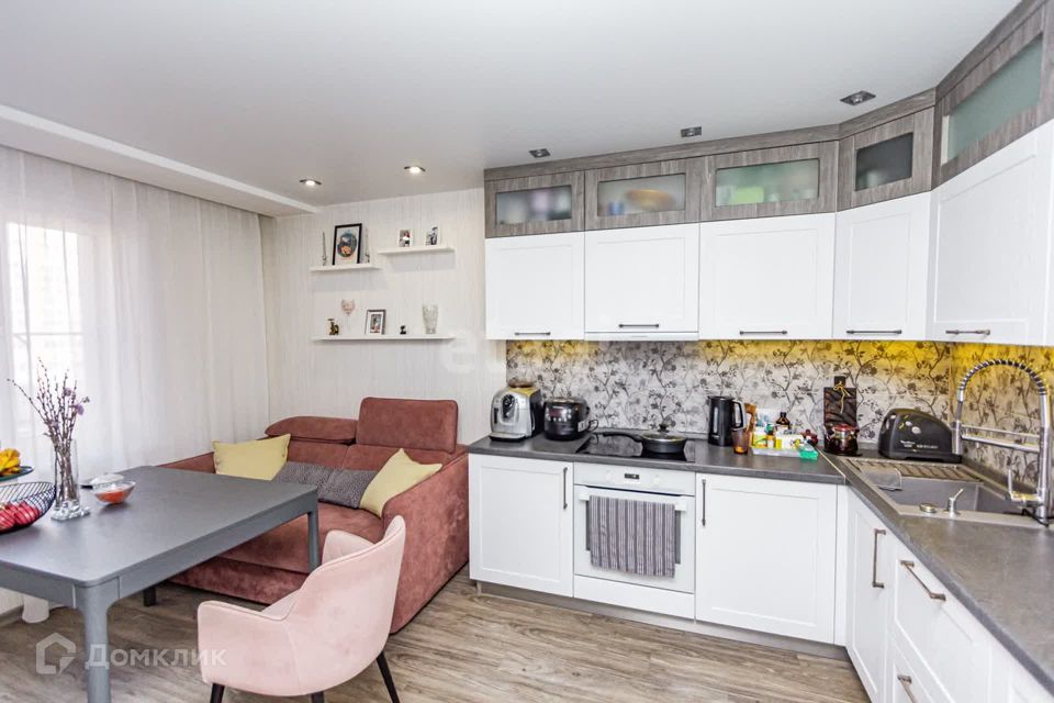 Продаётся 3-комнатная квартира, 92 м²