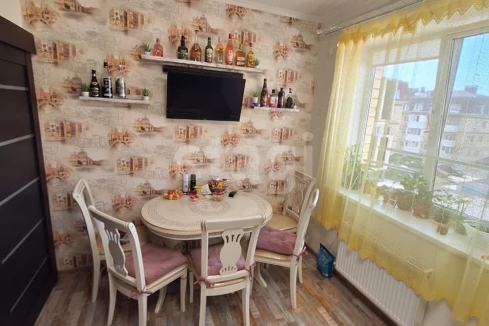 Продаётся 2-комнатная квартира, 56.6 м²