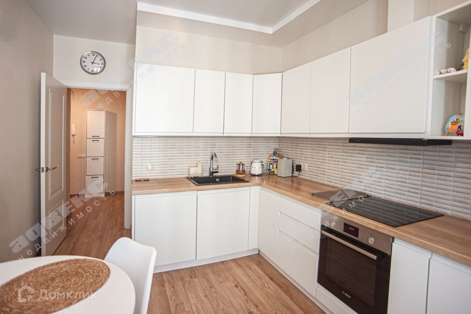 Продаётся 2-комнатная квартира, 64.1 м²