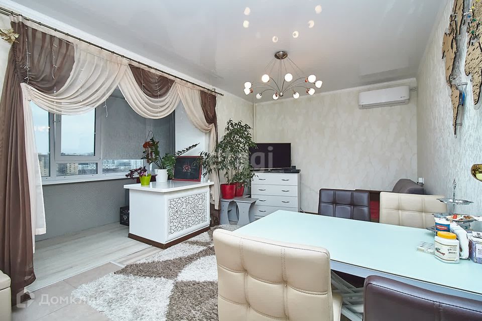 Продаётся 2-комнатная квартира, 74.2 м²