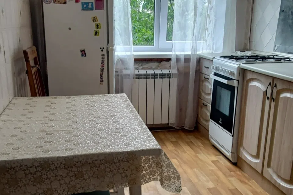 Продаётся 3-комнатная квартира, 61.6 м²