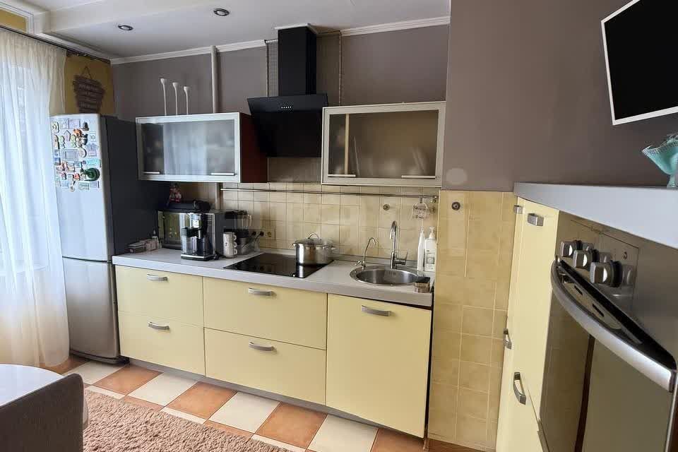Продаётся 3-комнатная квартира, 68 м²