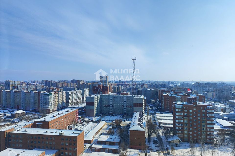 Продаётся 4-комнатная квартира, 134.8 м²