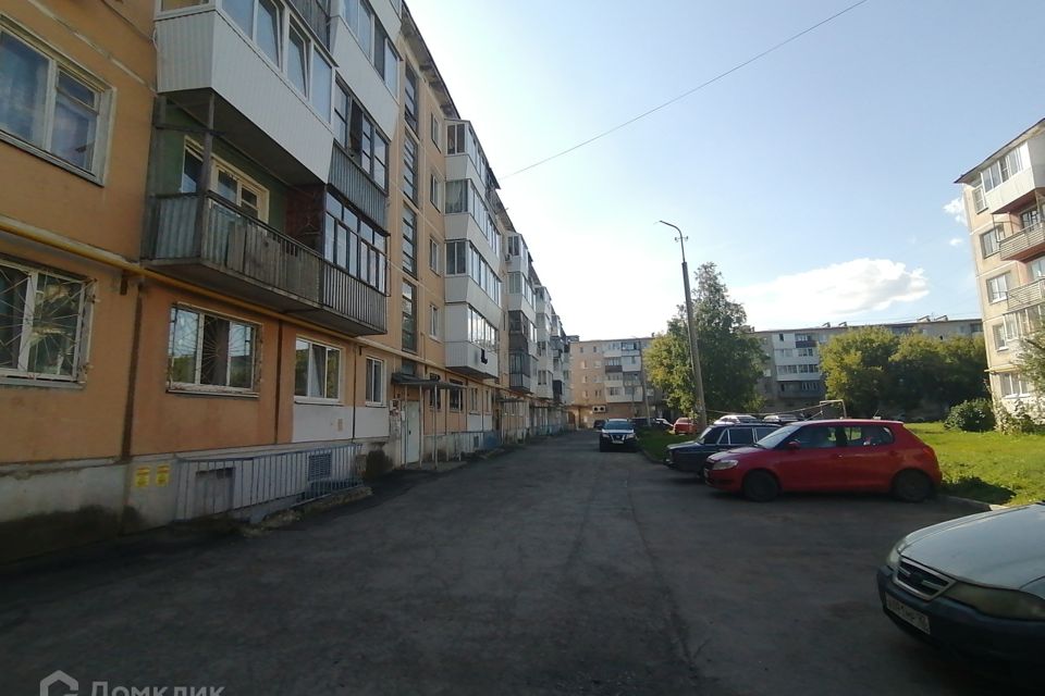 Продаётся 4-комнатная квартира, 57.8 м²