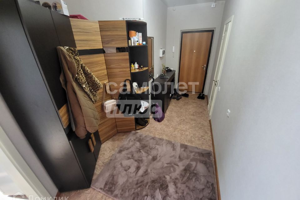 Продаётся 1-комнатная квартира, 41.9 м²