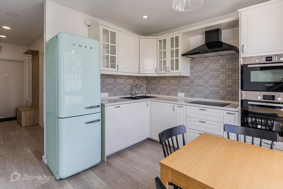 Продаётся 1-комнатная квартира, 47 м²