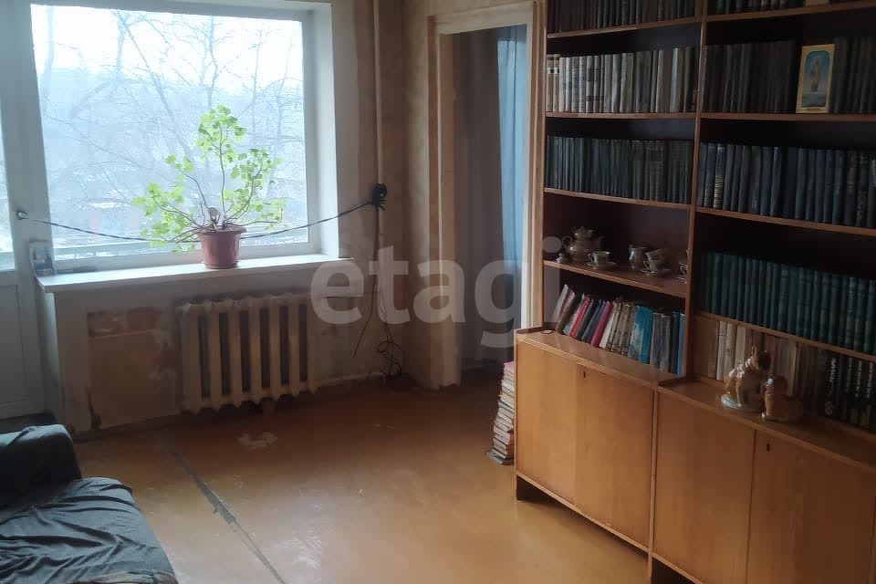 Продаётся 3-комнатная квартира, 49 м²