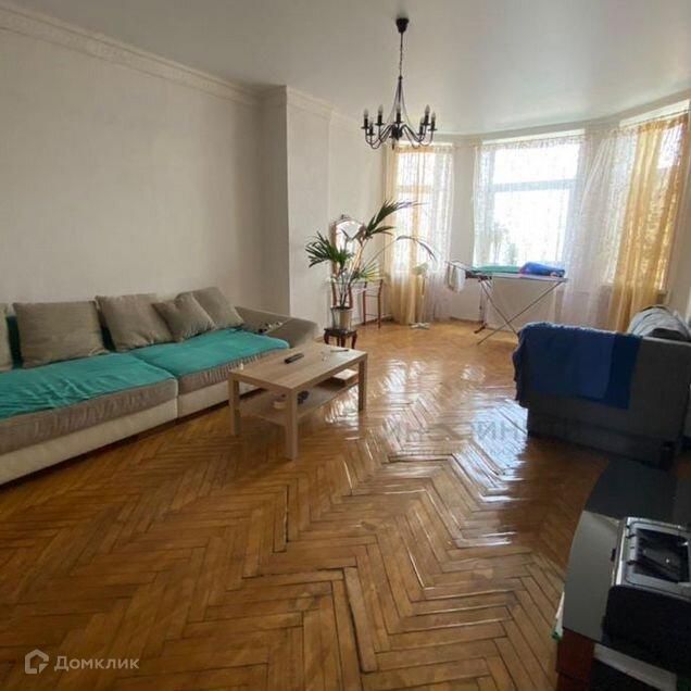 Продаётся 3-комнатная квартира, 102.4 м²