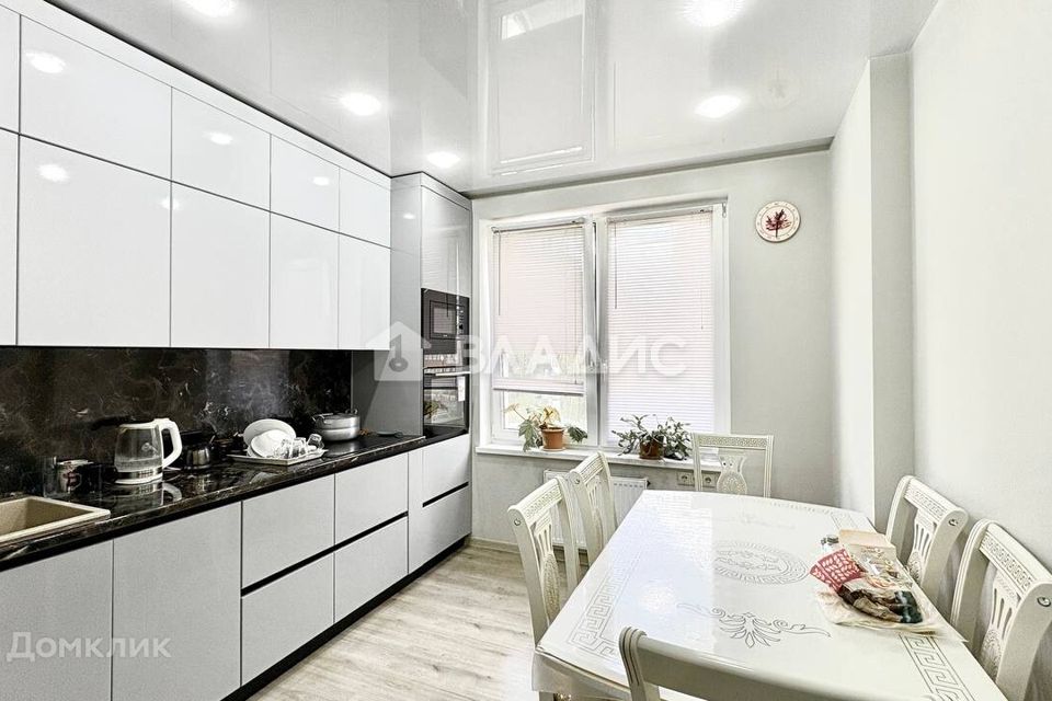 Продаётся 2-комнатная квартира, 53.3 м²
