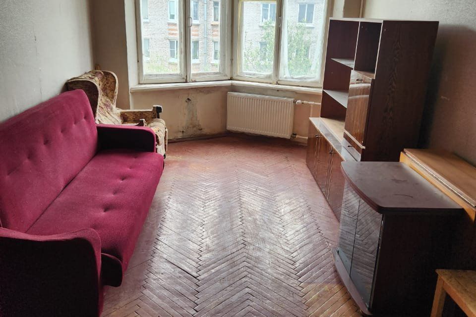 Продаётся комната в 5-комн. квартире, 18 м²