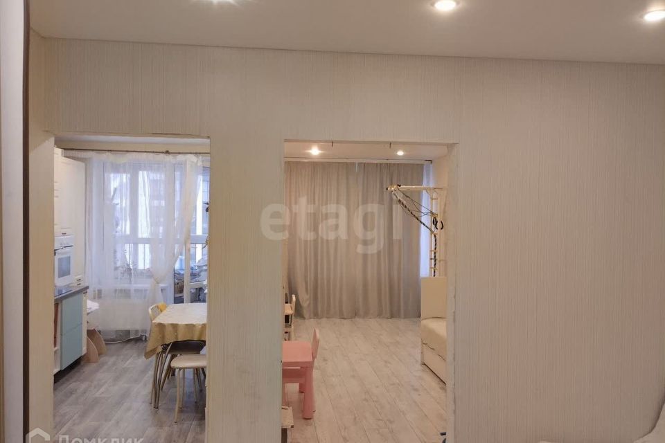 Продаётся 1-комнатная квартира, 46 м²