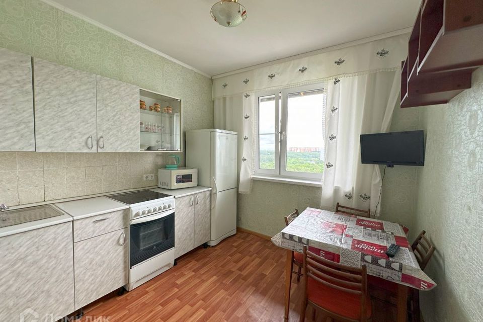 Сдаётся 1-комнатная квартира, 39 м²