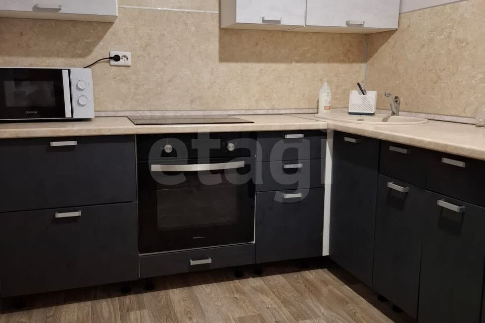 Продаётся 3-комнатная квартира, 70.1 м²