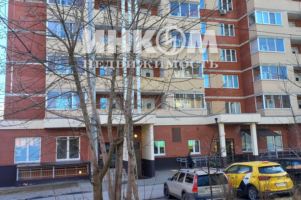 Продаётся 1-комнатная квартира, 42 м²