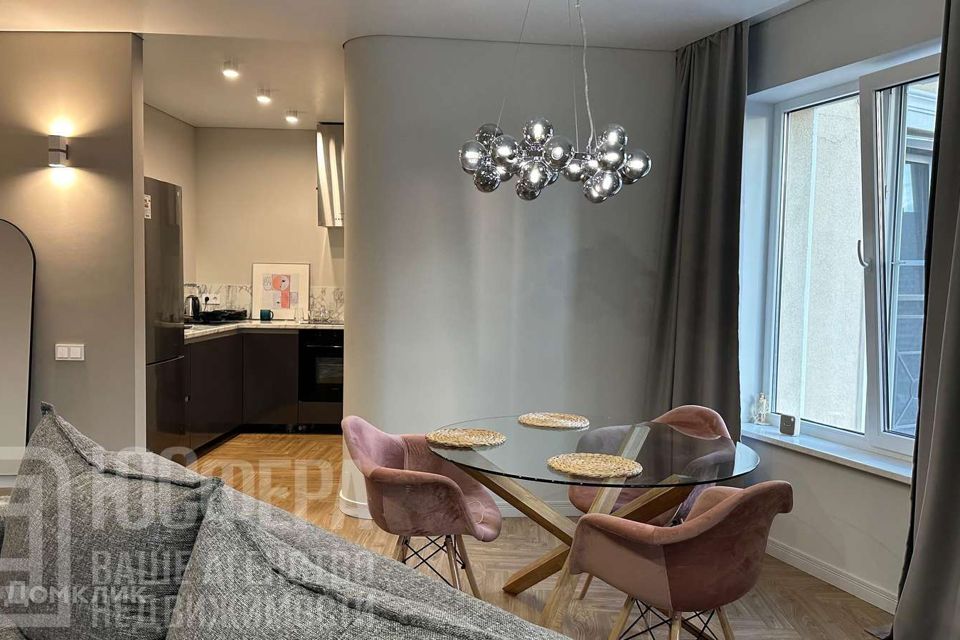 Продаётся 1-комнатная квартира, 57 м²