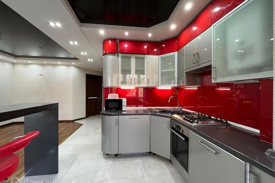 Продаётся 3-комнатная квартира, 63 м²