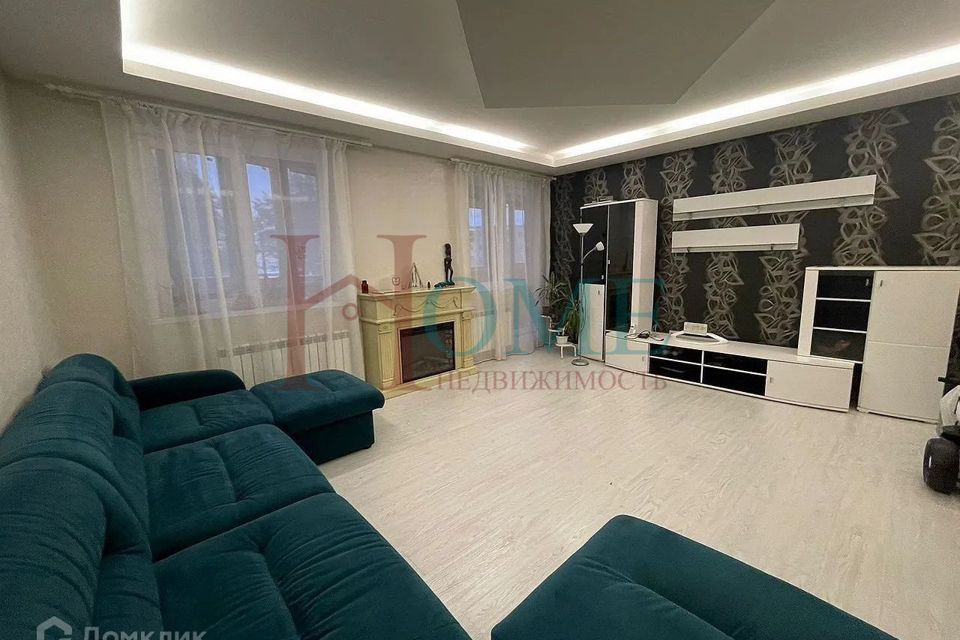 Сдаётся 3-комнатная квартира, 126 м²