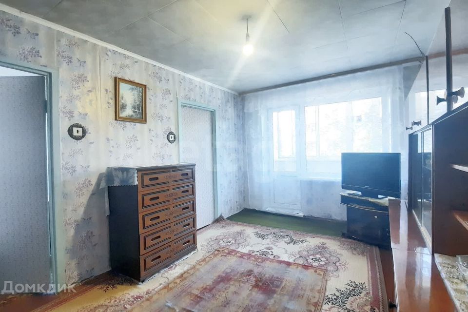 Продаётся 3-комнатная квартира, 47.4 м²