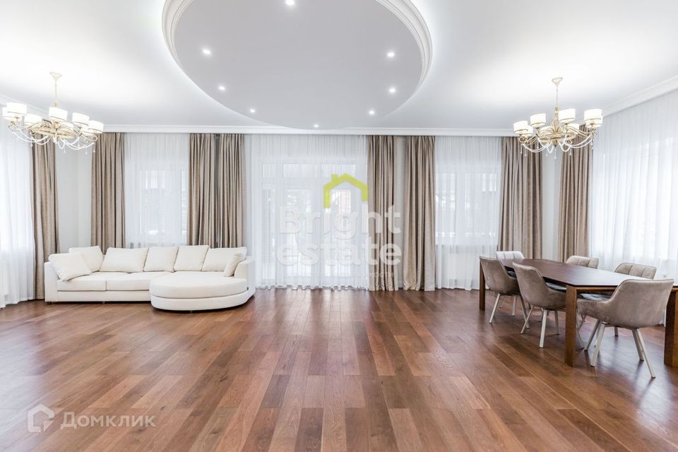 Продаётся 2-этажный дом, 450 м²