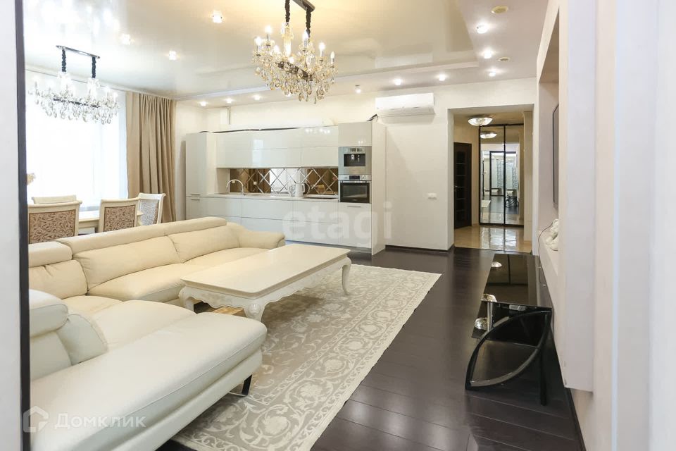 Сдаётся 3-комнатная квартира, 107.6 м²