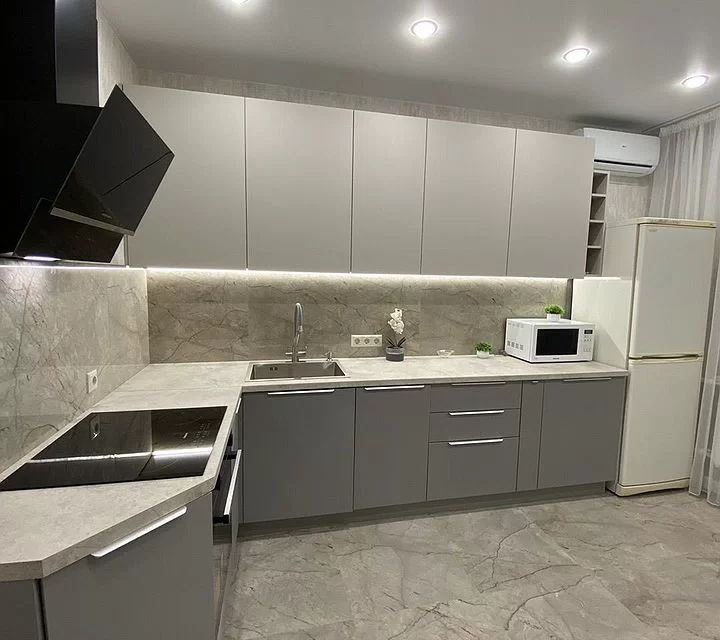Сдаётся 2-комнатная квартира, 70 м²